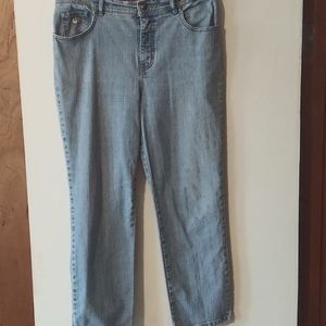 Gloria Vanderbilt jeans